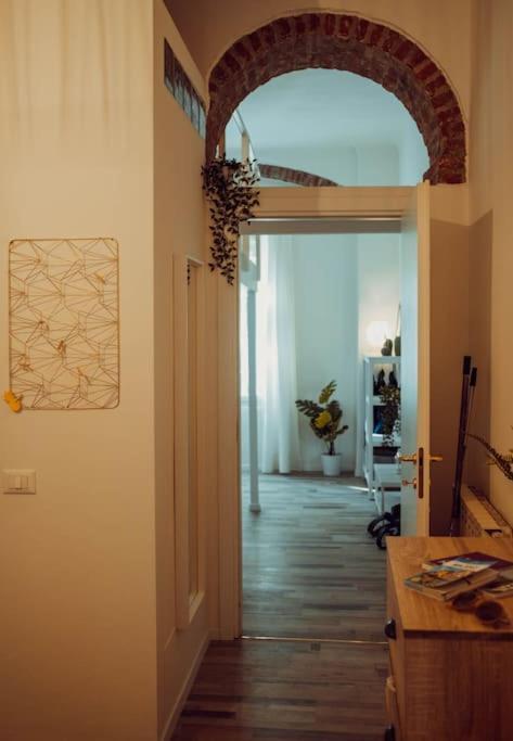 Appartamento Casa Navi - Typical House By Navigli Milano Esterno foto